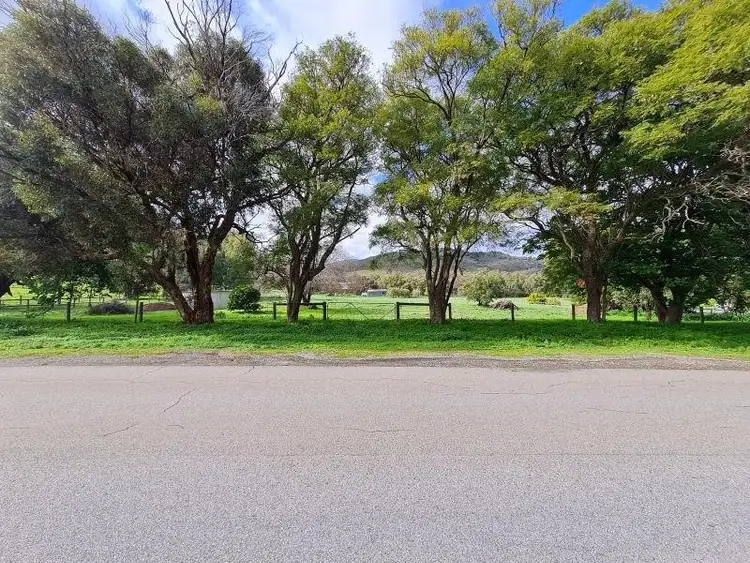 105 Hayward Road, Martin WA 6110