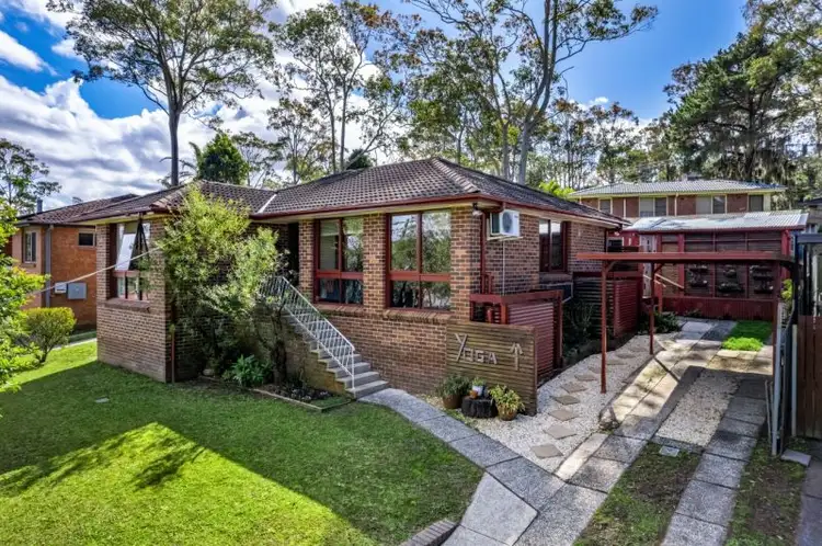 17 McKell Ave, Watanobbi NSW 2259