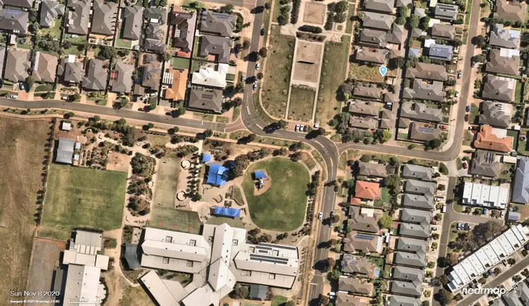 20 McCulloch Walk, Point Cook VIC 3030