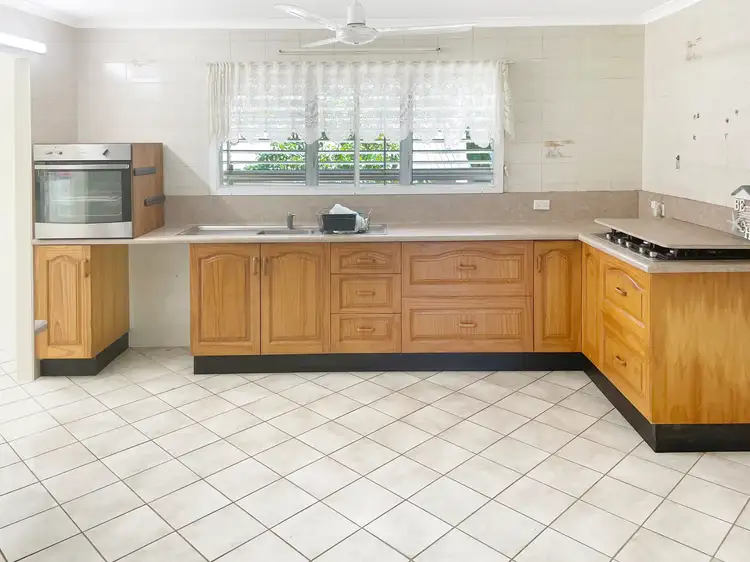 Sixth view of Homely house listing, 16 Snapper Court, Cungulla QLD 4816