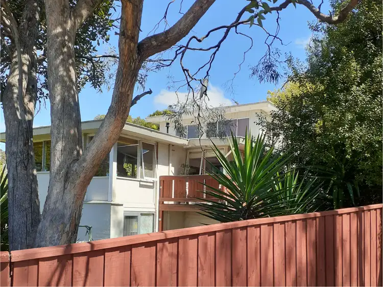 4 Pine Road, Bayswater VIC 3153
