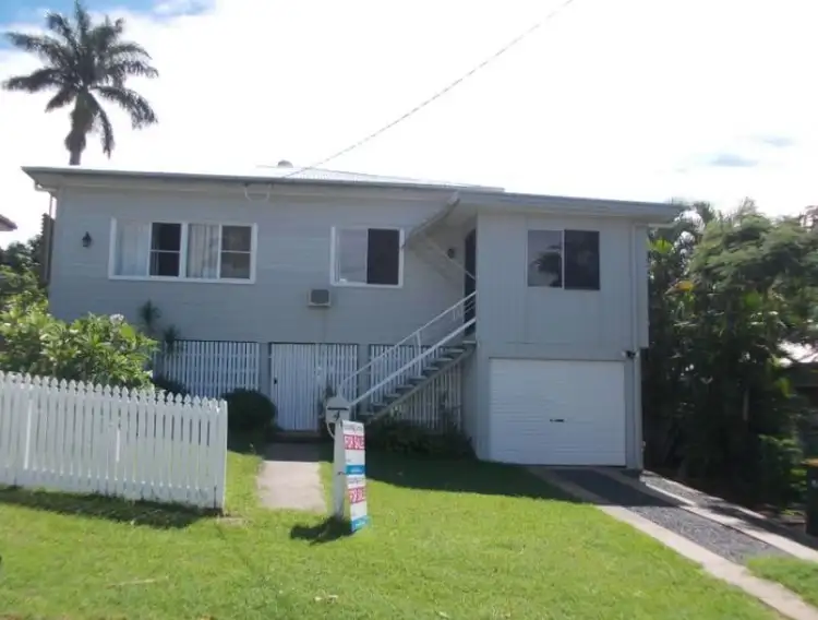 4 Bowen Terrace, The Range QLD 4700