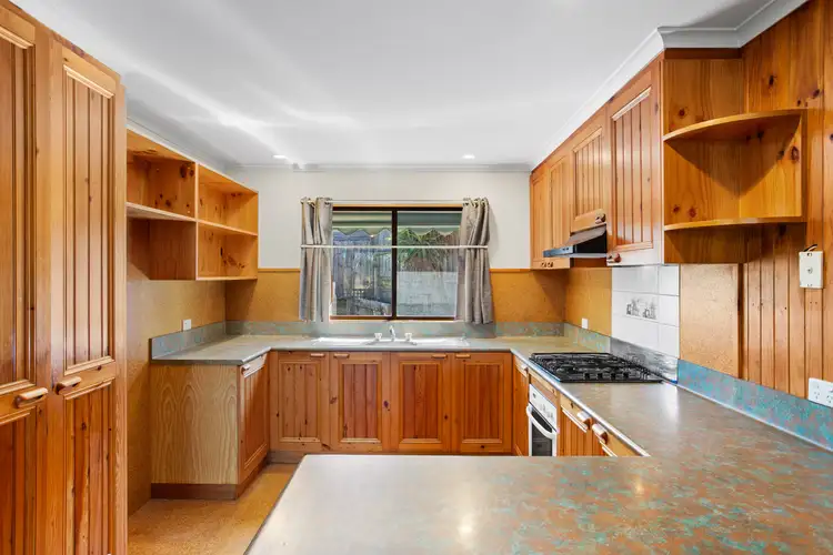 Sixth view of Homely house listing, 5 Johnson St, Leongatha VIC 3953