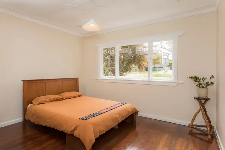 Seventh view of Homely house listing, 8 William St, Yakamia WA 6330