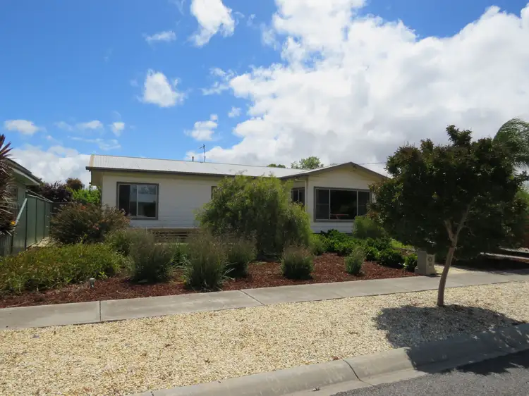 33 Arnott Street, Horsham VIC 3400