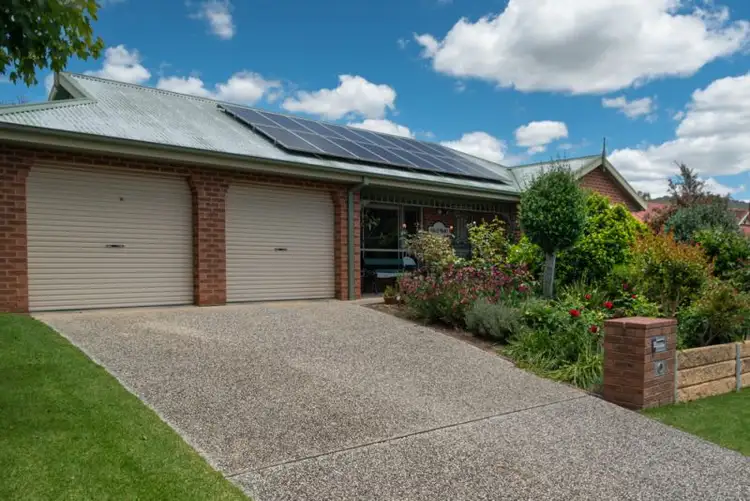 Second view of Homely house listing, 2 Howqua Circuit, West Wodonga VIC 3690