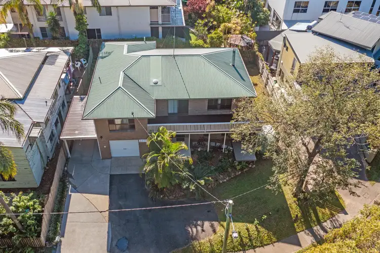 5 Walter Street, Labrador QLD 4215