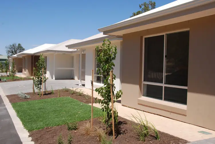 13/2-6 Essington Avenue, Clare SA 5453