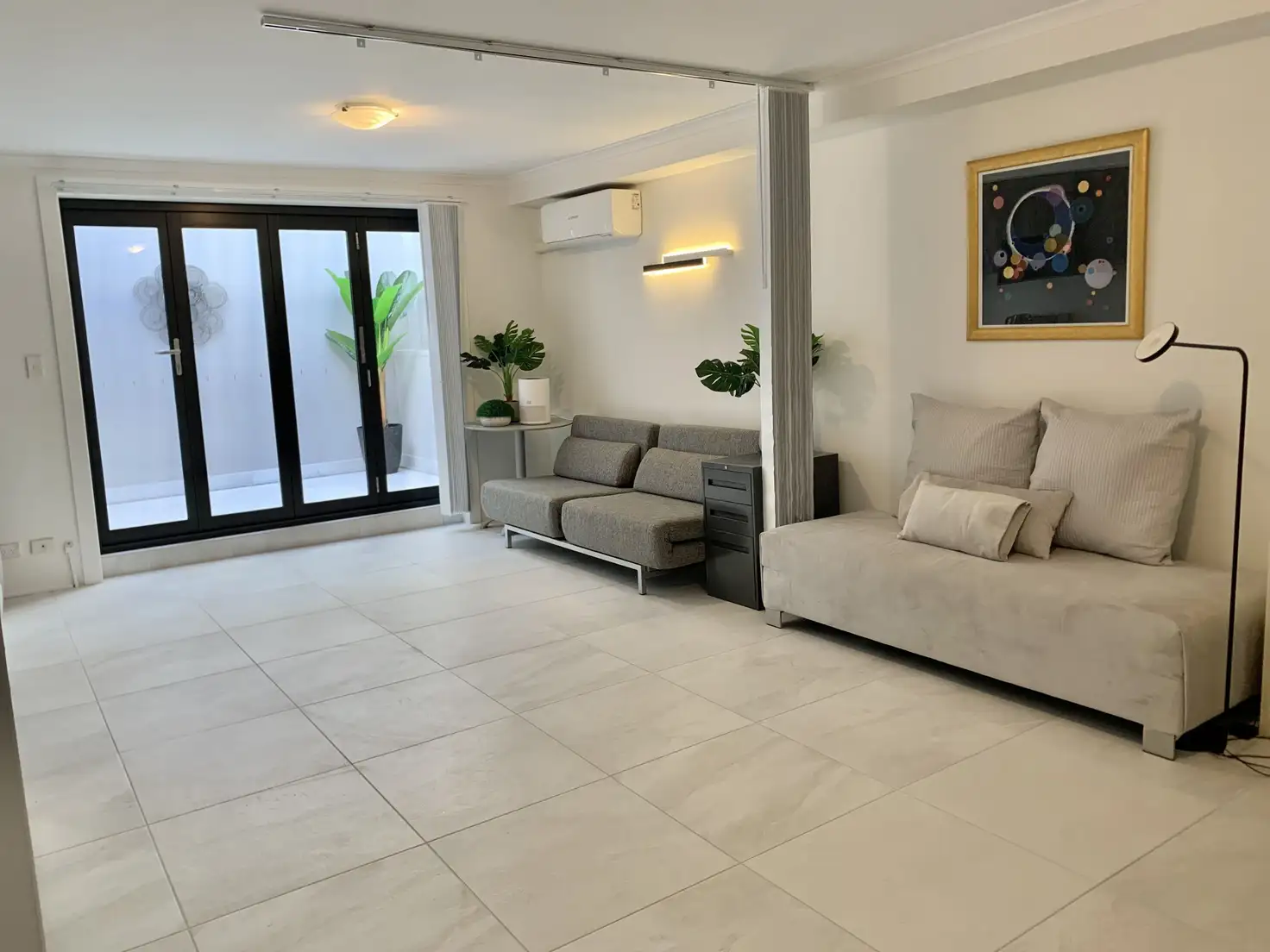 Main view of Homely unit listing, 40 Humphrey place, Kirribilli NSW 2061