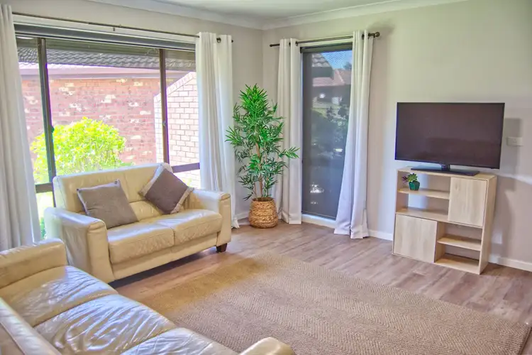 Sixth view of Homely house listing, 5 Rowen Court, Lavington NSW 2641