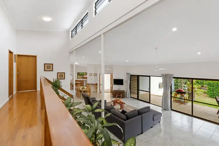 7 Hook Close, Brinsmead QLD 4870