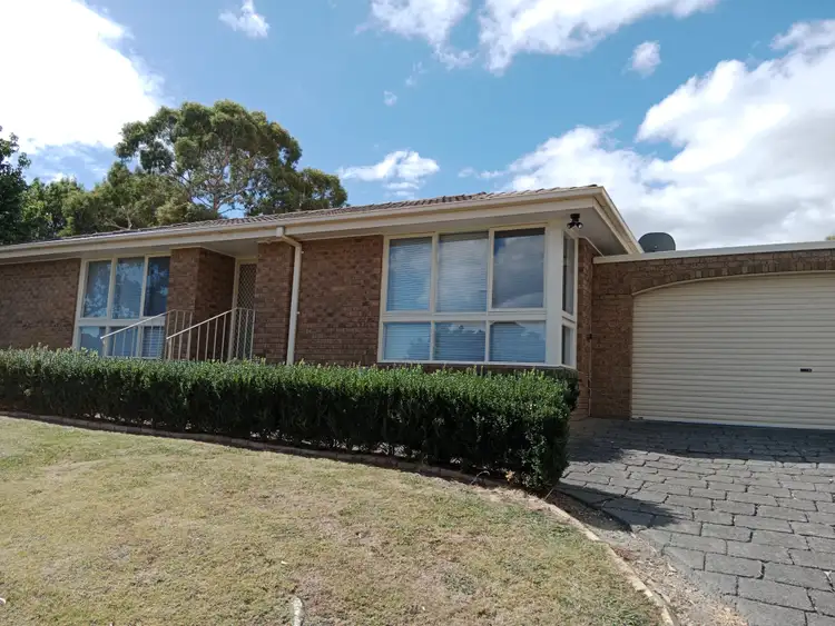 Second view of Homely house listing, 18 Saxonwood Drive, Narre Warren VIC 3805