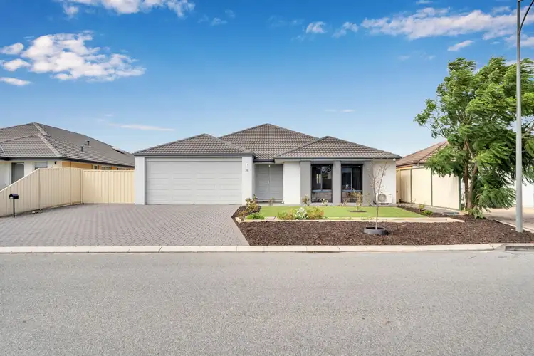 38 Hebrides Drive, Seville Grove WA 6112