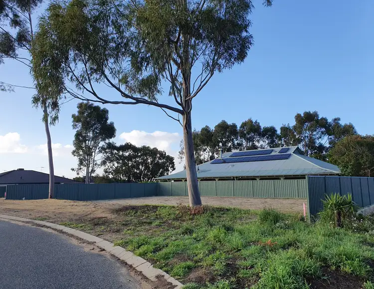 26 Mossfiel Retreat, Landsdale WA 6065