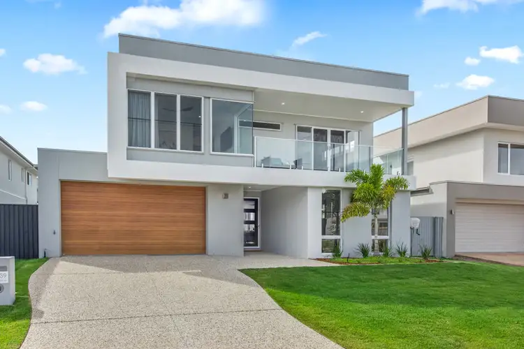39 Clearwater Street, Newport QLD 4020