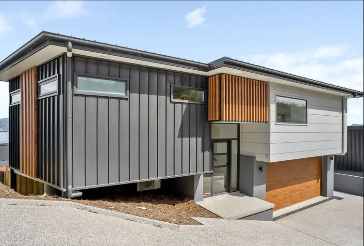 Main view of Homely townhouse listing, 1/21 Coventry Rise, Howrah TAS 7018