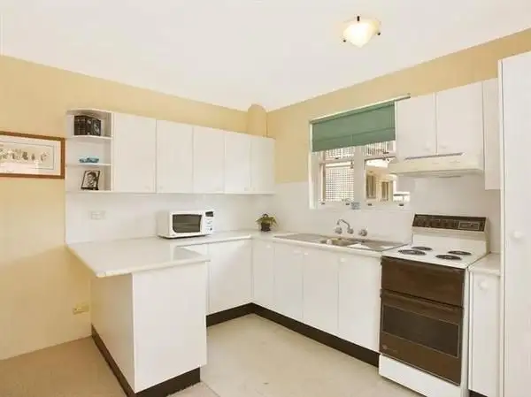 Third view of Homely studio listing, 4/30-32 Macpherson St, Bronte NSW 2024