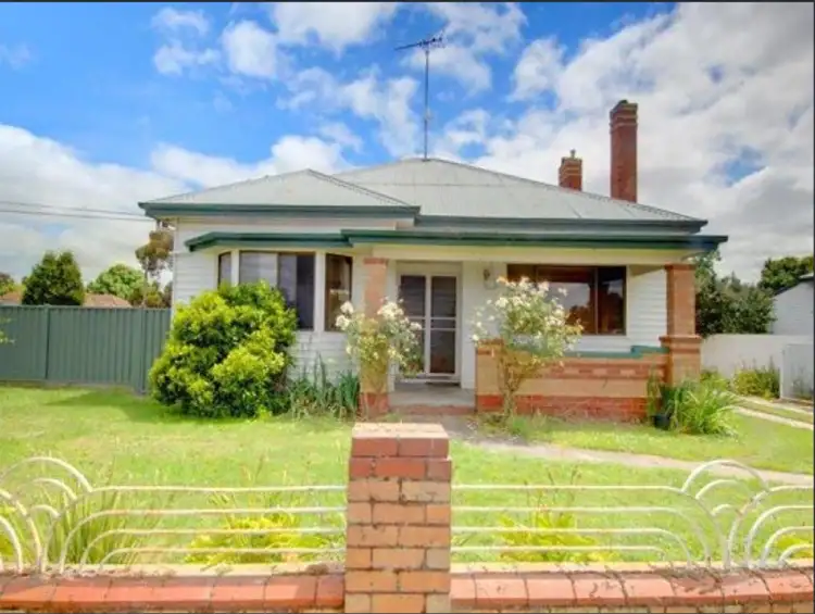6 Victoria Street, Sebastopol VIC 3356