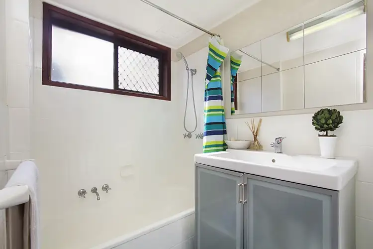 Sixth view of Homely unit listing, 3/20 Pacific Parade 'Cobba Villa', Bilinga QLD 4225