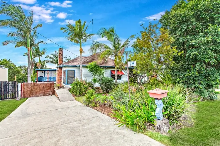 14 Margaret Street, Fennell Bay NSW 2283
