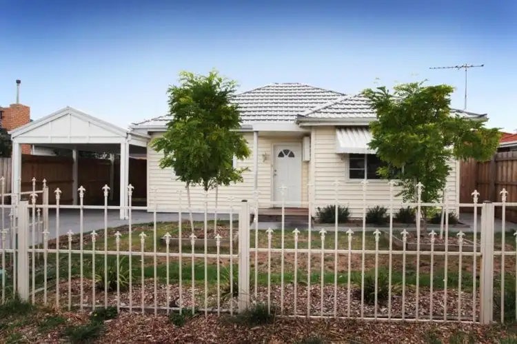 1/23 Woods Street, St Albans VIC 3021