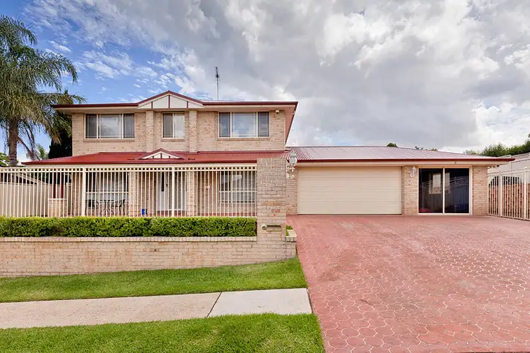1 Marcus Clarke Cres, Glenmore Park NSW 2745