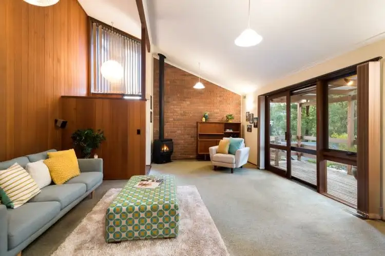 14 Valonia Drive, Eltham VIC 3095