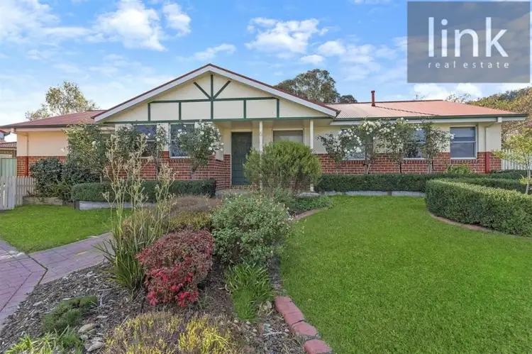 Main view of Homely house listing, 6 Dirru Court, Lavington NSW 2641