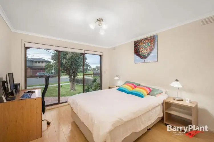 Sixth view of Homely house listing, 4 Dealing Court, Bundoora VIC 3083