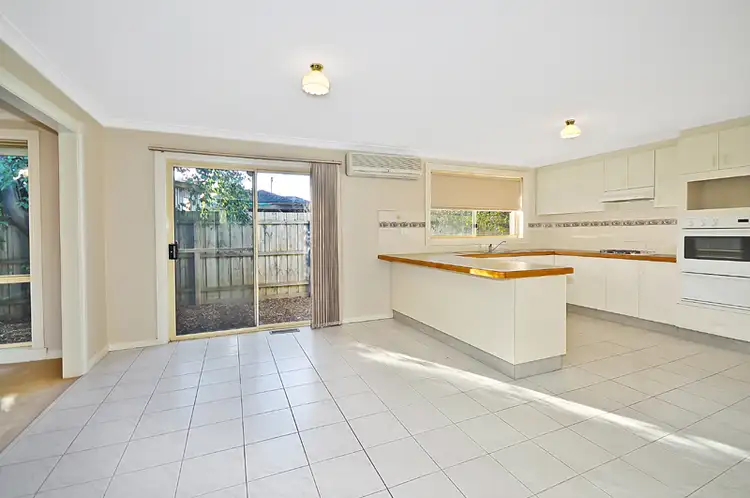 Fifth view of Homely unit listing, 2/377 Blackburn Road, Burwood East VIC 3151