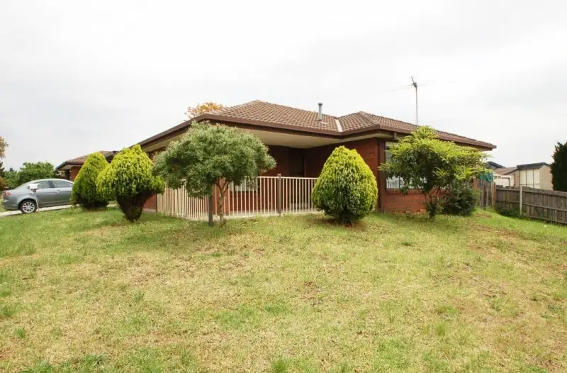 Main view of Homely unit listing, 1/7 McNicol Close, Meadow Heights VIC 3048