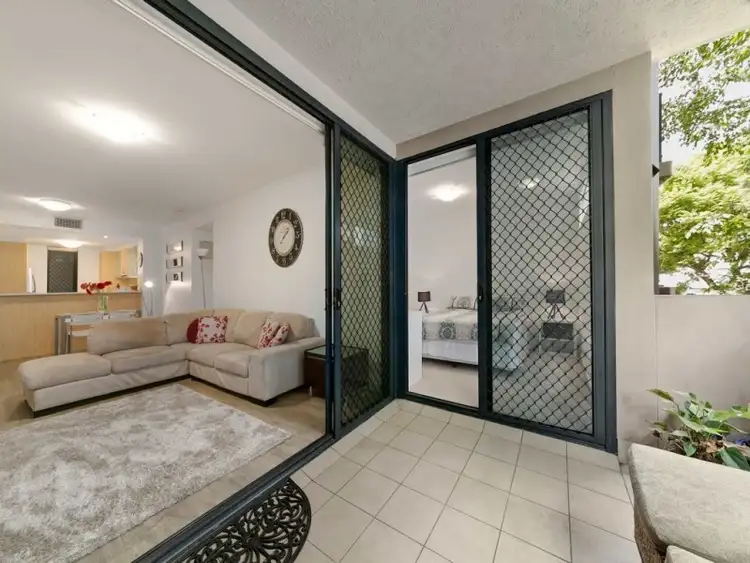 Main view of Homely unit listing, 20/38 Brougham Street, Fairfield QLD 4103