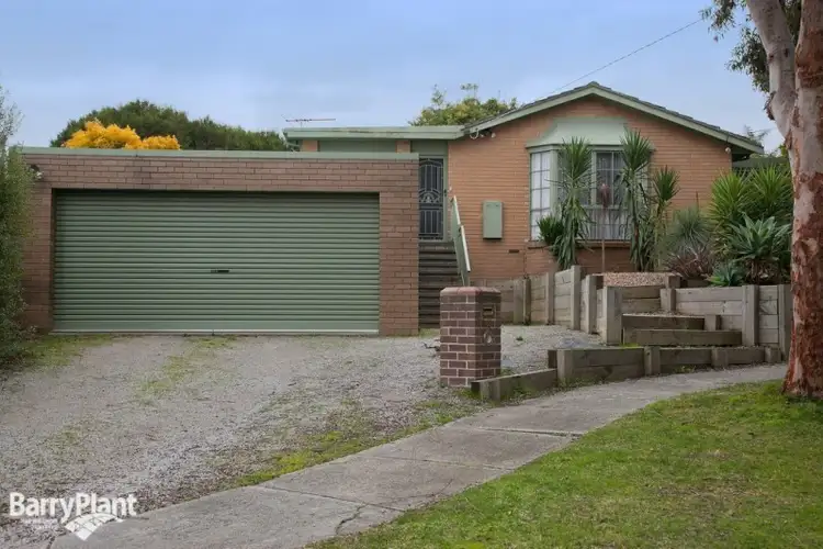 8 Briarhurst Avenue, Dandenong North VIC 3175