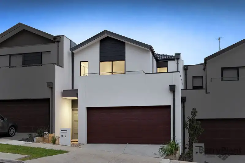 Main view of Homely house listing, 7 Zara Close, Bundoora VIC 3083