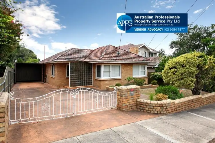 5 Leura Street, Murrumbeena VIC 3163