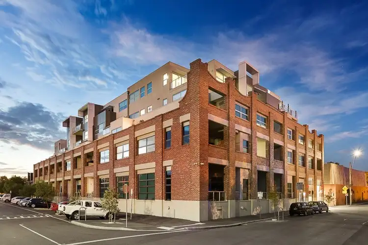 201/18 Bent Street, Kensington VIC 3031