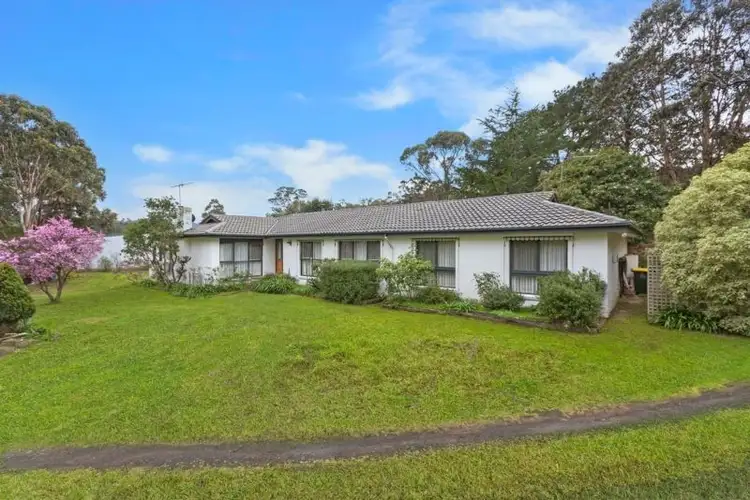 215 Grants Road, Eden Park VIC 3757