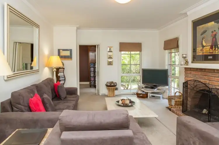 Second view of Homely house listing, 5 Southern Avenue, Sale VIC 3850