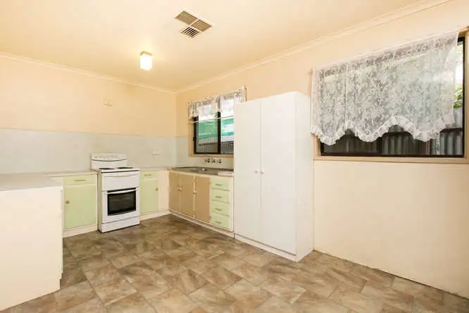 Fourth view of Homely townhouse listing, 1/44B Jamieson Avenue, Red Cliffs VIC 3496