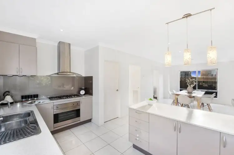 Fourth view of Homely house listing, 8 Correa View, Maidstone VIC 3012