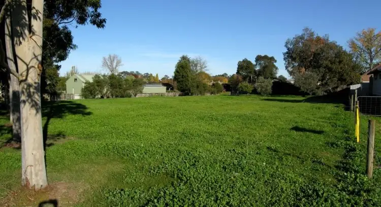 24A Gibney Street, Maffra VIC 3860