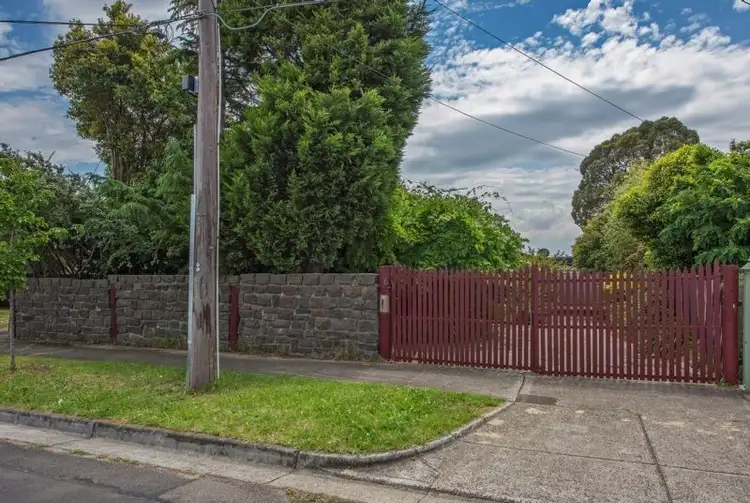 Second view of Homely house listing, 6 Thackeray Road, Reservoir VIC 3073