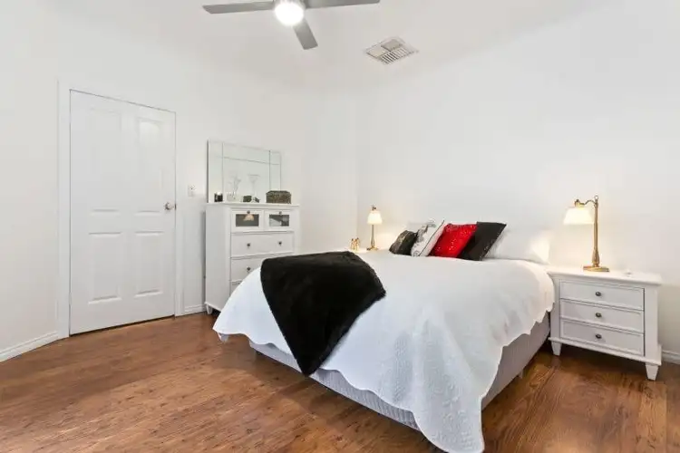 Fifth view of Homely house listing, 2/18 Wattle Avenue, Montmorency VIC 3094