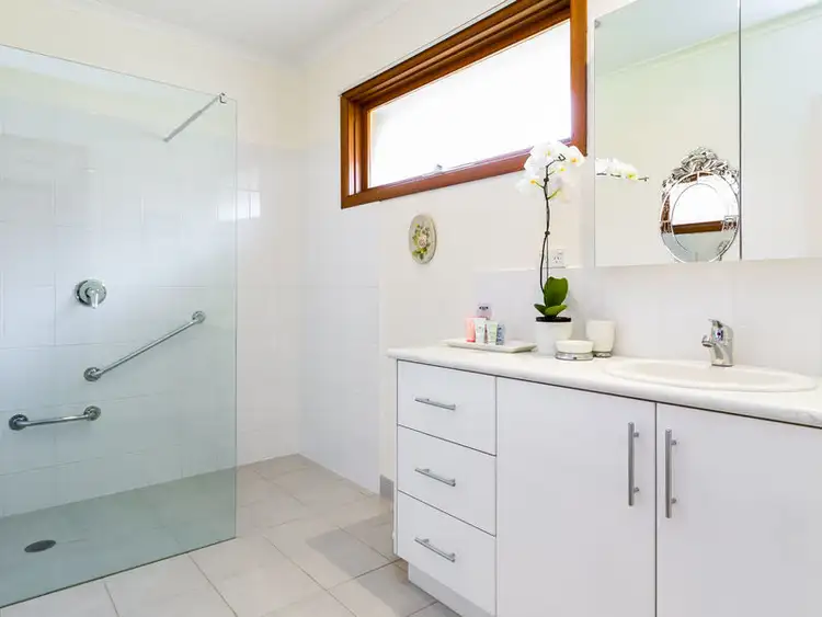 Sixth view of Homely unit listing, 35b Therese Avenue, Mount Waverley VIC 3149