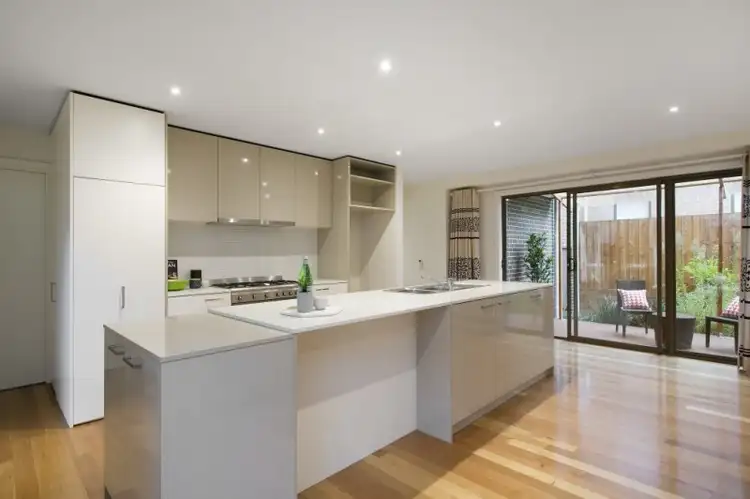Fifth view of Homely house listing, 18 Magenta Court, Mount Waverley VIC 3149