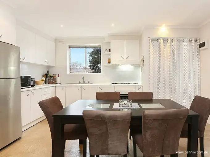 Main view of Homely townhouse listing, 4/25 Lincoln Road, Essendon VIC 3040