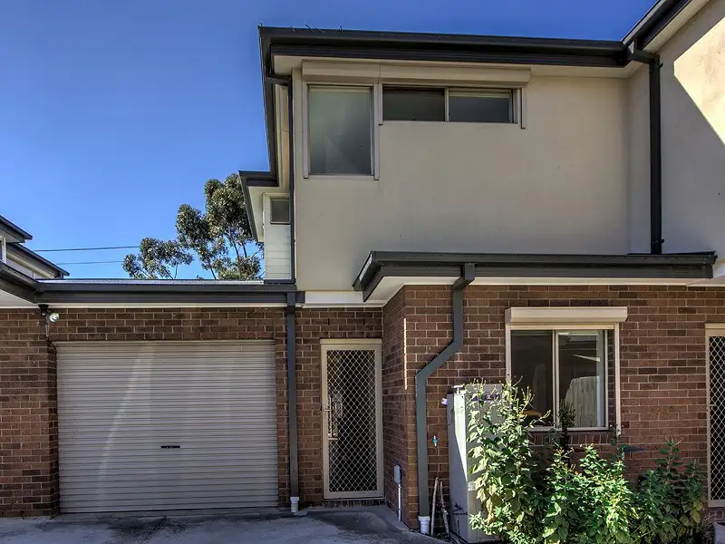 Main view of Homely townhouse listing, 3/8 Bond Avenue, St Albans VIC 3021