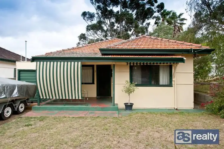 33 Hamilton St, Bayswater WA 6053