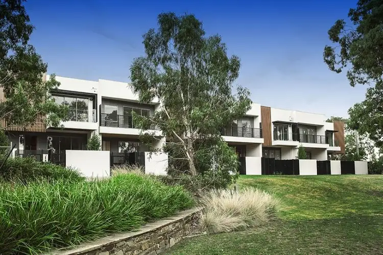 Main view of Homely townhouse listing, 5 Charlottes Way, Forest Hill VIC 3131