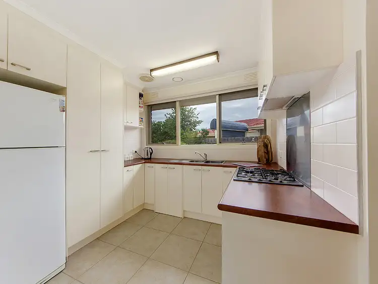 Fifth view of Homely house listing, 2 Bunya Drive, Albanvale VIC 3021